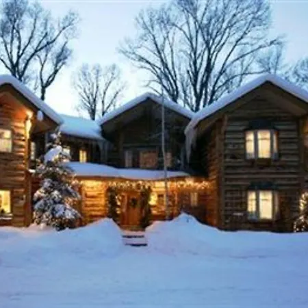 Bentwood Inn