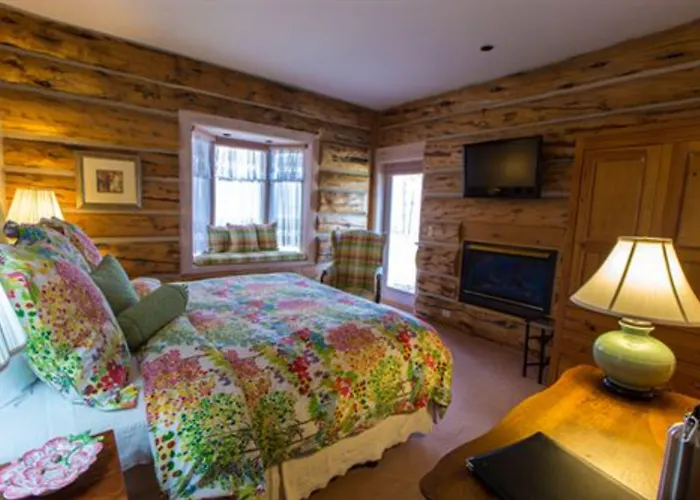 Bentwood Bed & Breakfast