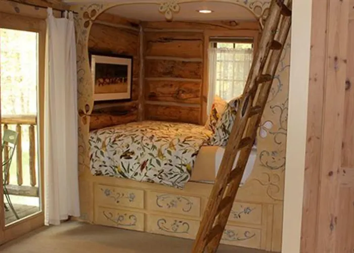 Bentwood 4*